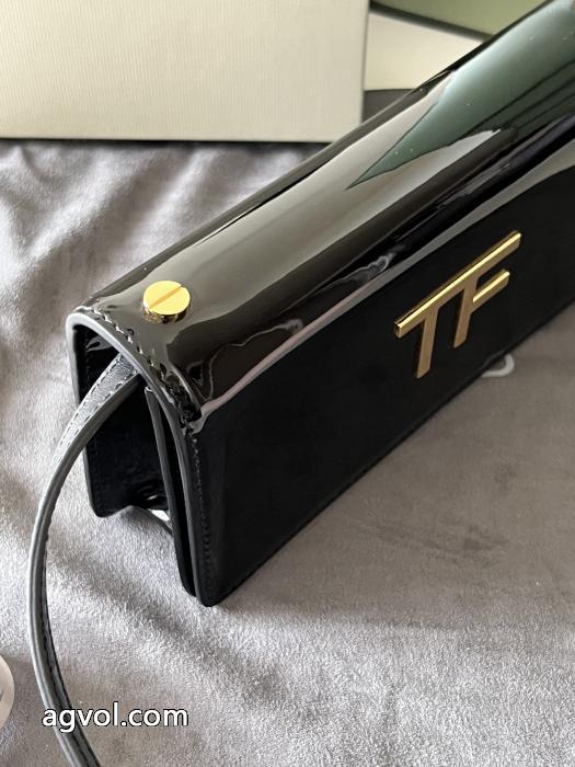 TOM FORD最安値保証 セールで嬉しい入荷 SALE 2026&nbsp;&nbsp;&nbsp;&nbsp;バッグ偽 ブランド サイト._0_5