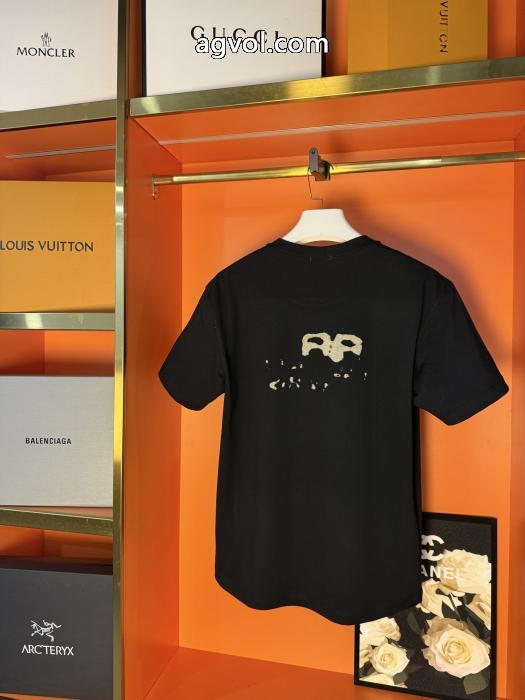  2026スーパーコピーbalenciaga目を惹く新作 使い勝手の良いトレンド 格安新品半袖Tシャツ_0_0