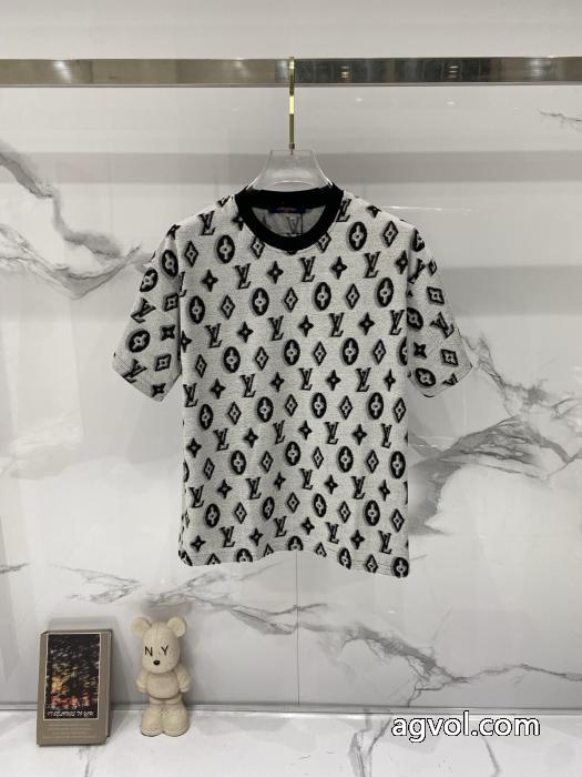偽 ブランド半袖Tシャツ夏季超人気アイテム パーフェクト 再入荷！LOUIS VUITTON_0_1