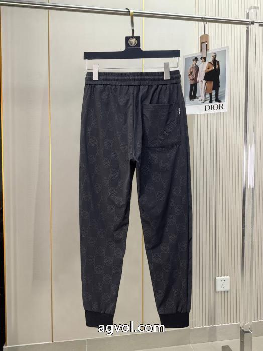 スラックスLOEWE超人気モデル入荷 流行 2026新款コピー 商品 販売_0_3