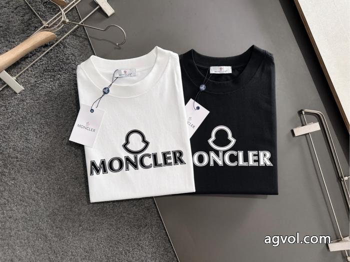 MONCLER半袖Tシャツ偽物 通販 サイトデザイン性の高い 人気新品*超特価 品質保証最新作_0_2