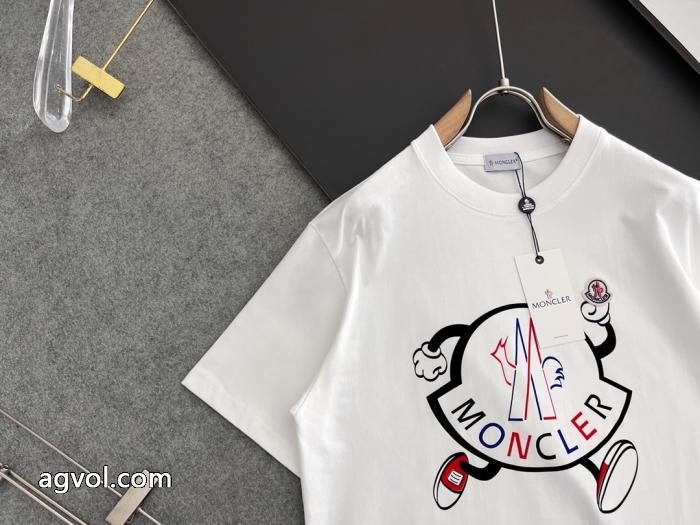 ブランド 偽物MONCLER半袖Tシャツ最高級品質 新作在庫希少 希少価値大_0_0