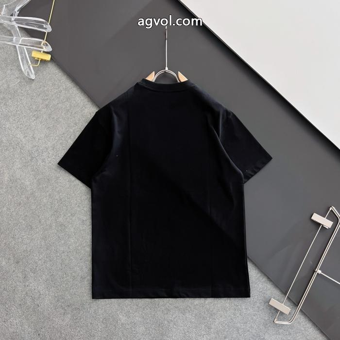 ブランド 偽物MONCLER半袖Tシャツ最高級品質 新作在庫希少 希少価値大_0_1