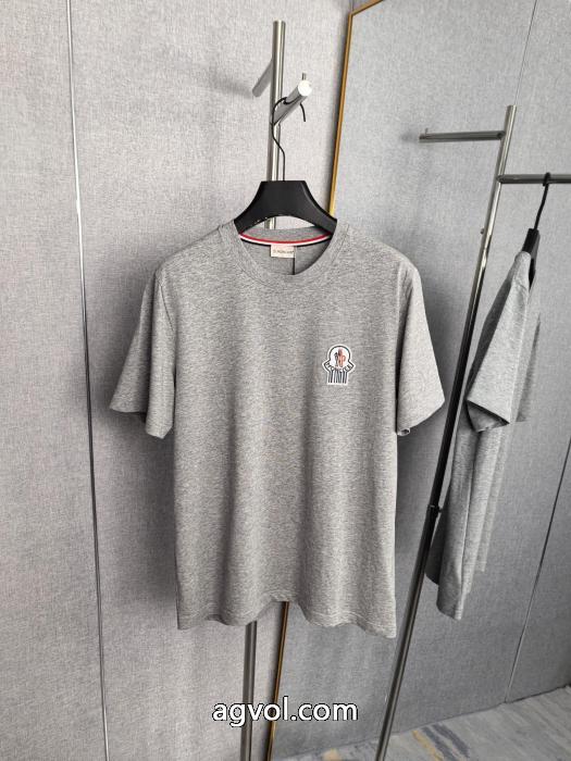 完売必至 【大人気】定番商品 優等品MONCLER半袖Tシャツコピー 通販_0_1