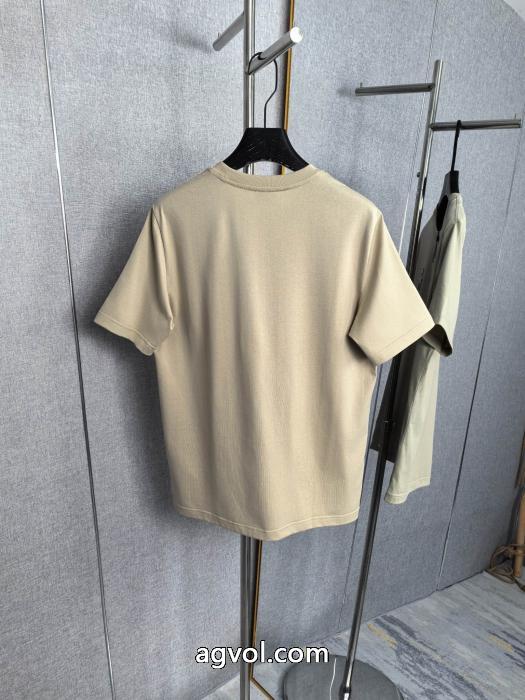 完売必至 【大人気】定番商品 優等品MONCLER半袖Tシャツコピー 通販_0_4