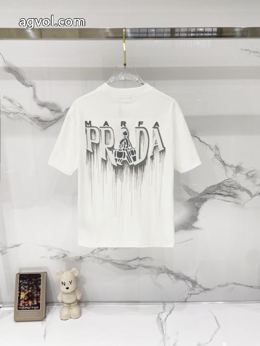 偽物 ブランド ショップ予約完売品 魅力的な 激安プラダ半袖Tシャツ_0_4