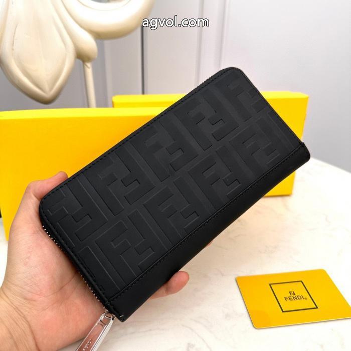 財布スーパー コピー ブランド限定生産品 おしゃれな人は愛用中！ 海外限定FENDI_1_0