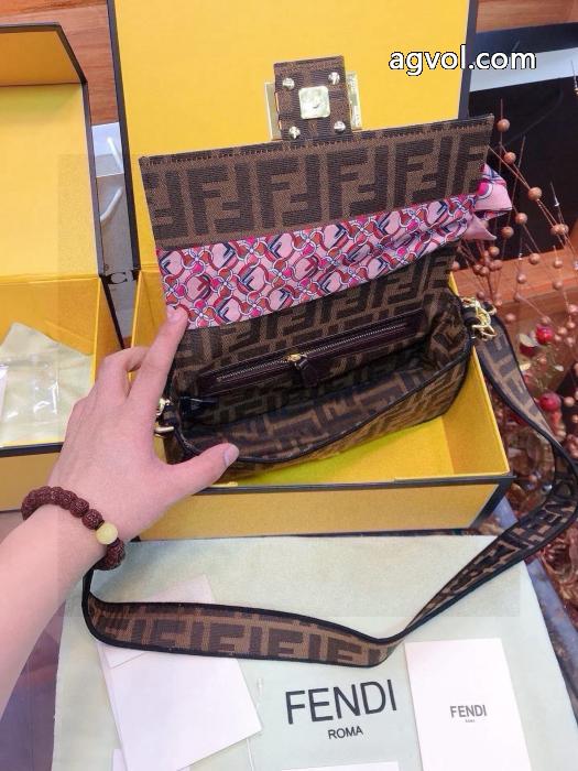 バッグ販売通販 高評価アイテム 激レア商品スーパー コピー 安心FENDI_1_1