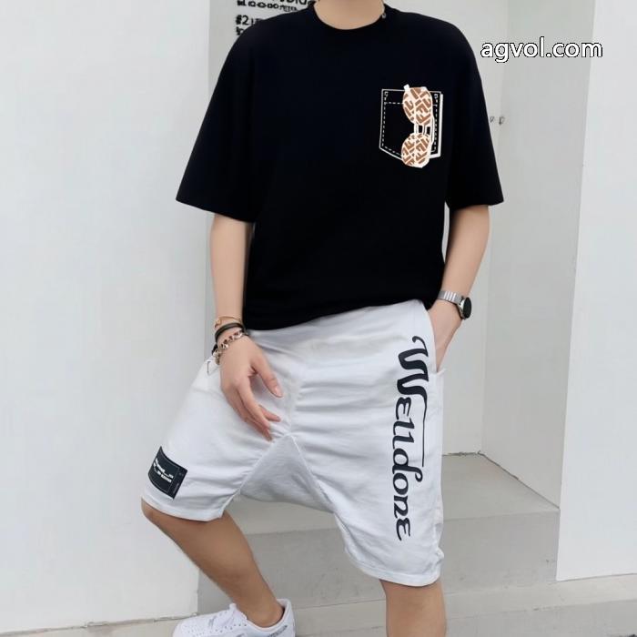 気分が上がる憧れブランド 注目の一品 センス抜群スーパー コピー 通販 優良半袖TシャツFENDI_0_3