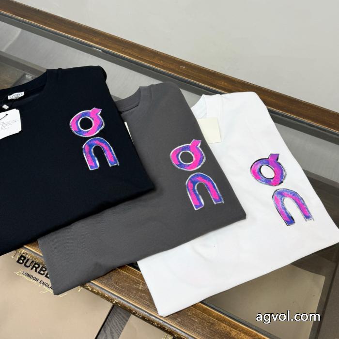  2026スーパーコピーLOEWEオススメ商品 完売間近 VIPセールで破格半袖Tシャツ_0_3