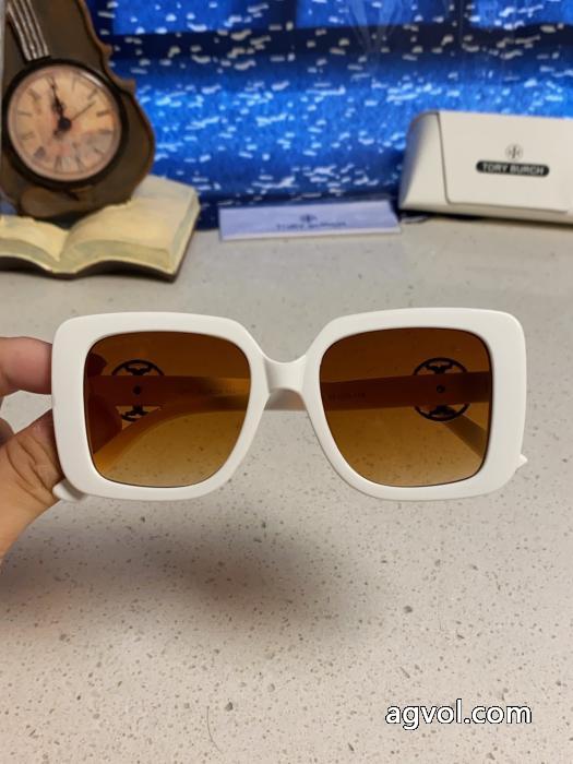 Tory Burch&nbsp;&nbsp;&nbsp;&nbsp;サングラス高品質素材を使っている 2026間違いないアイテム 毎日安い値ブランド新作偽 ブランド ._0_3