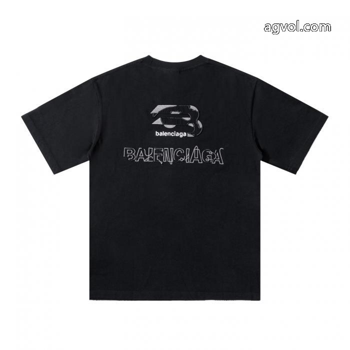 2026SSコレクションに新着 今話題の最新作 大人っぽく見せ新作半袖Tシャツbalenciagaブランド 偽物 激安 通販_0_0