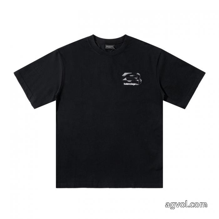 2026SSコレクションに新着 今話題の最新作 大人っぽく見せ新作半袖Tシャツbalenciagaブランド 偽物 激安 通販_0_1