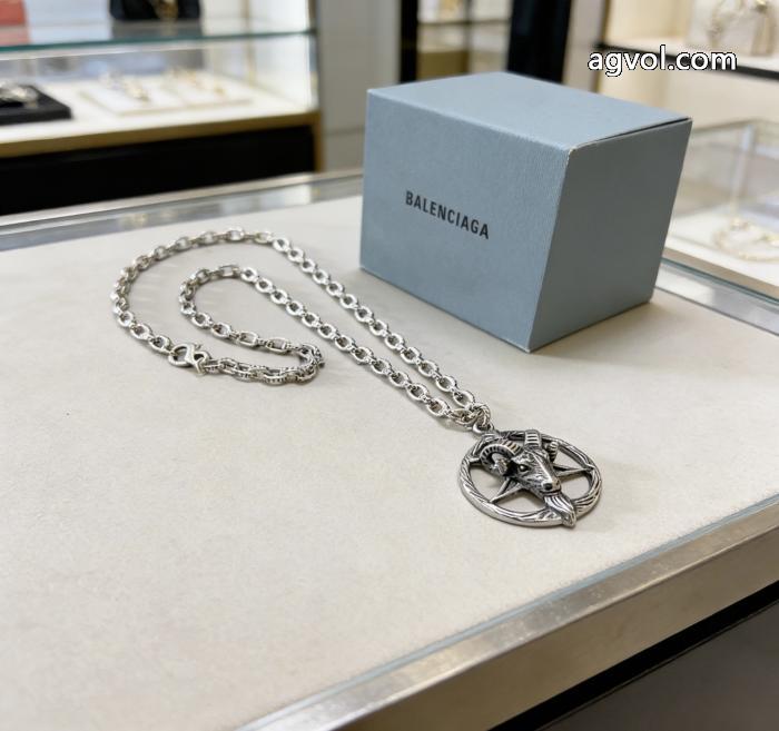 ネックレスブランド スーパー コピーbalenciaga今話題の最新作 セレブも多数愛用 売れた商品_0_2