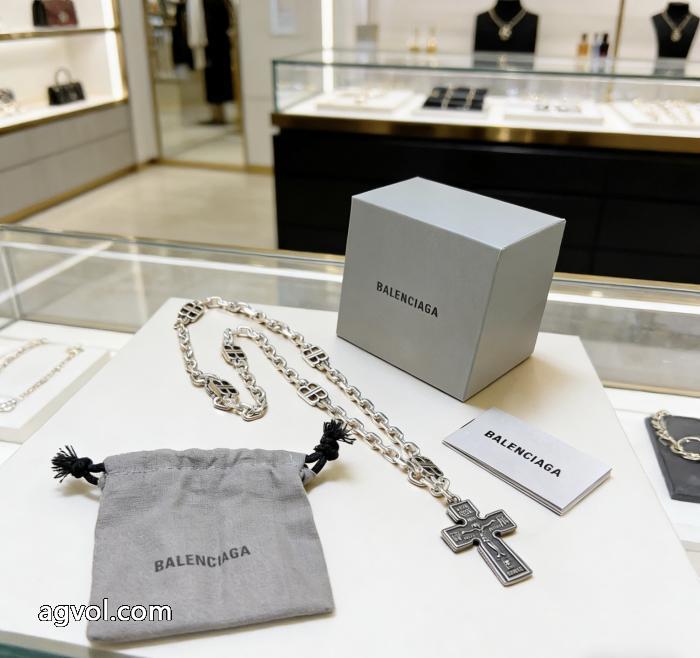 超人気モデル入荷 ブティックVIP価格 シック偽物 ブランド ショップbalenciagaネックレス_0_1