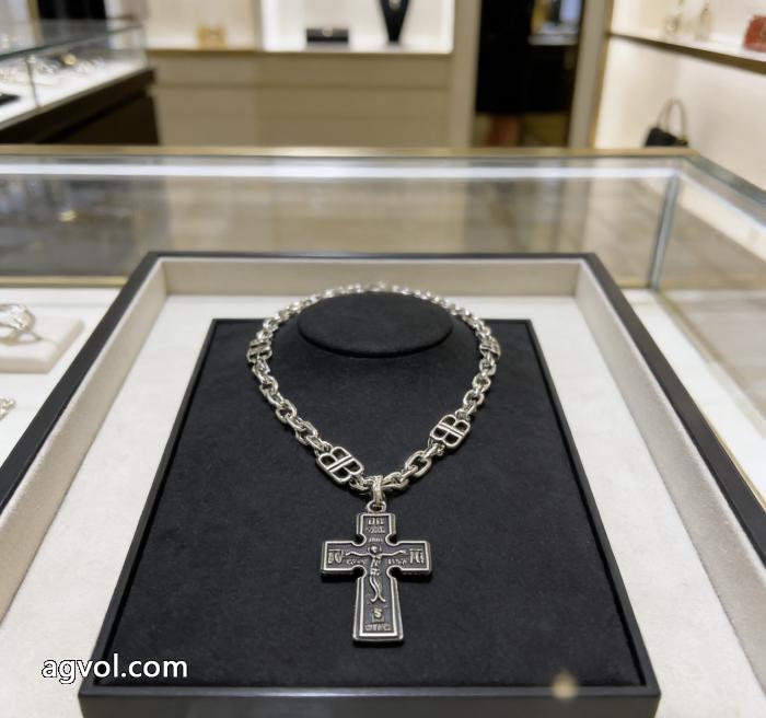 超人気モデル入荷 ブティックVIP価格 シック偽物 ブランド ショップbalenciagaネックレス_0_2