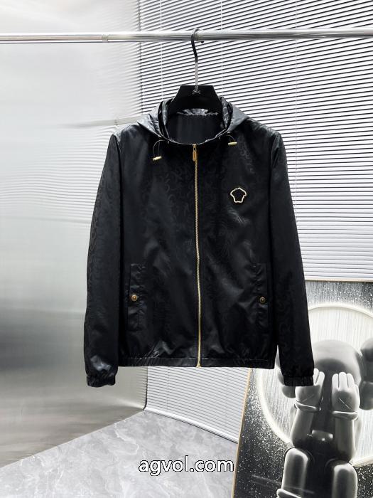 ヴェルサーチジャケット抜群な存在感 希少2026限定品海外即発 数量限定スーパー ブランド コピー_0_1