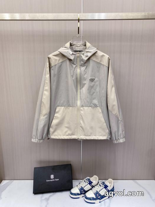 PRADA激安 通販 専門店最新作即発 セール中 専門通販店ジャケット_0_1