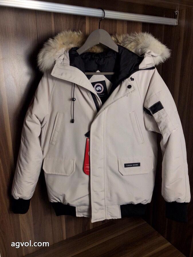 洗練された印象 人気セール高品質 ファション性の高いCanada Goose激安 ブランドダウンジャケット.._0_0