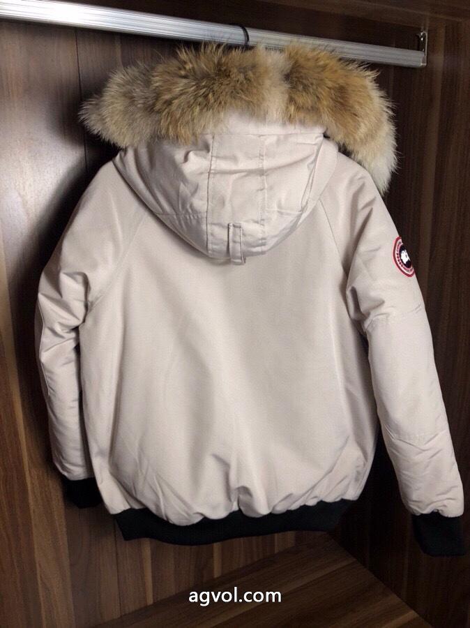 洗練された印象 人気セール高品質 ファション性の高いCanada Goose激安 ブランドダウンジャケット.._0_1