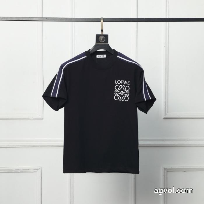 大特価 抜け感のある 大人感漂う2026新作LOEWEコピー 品 販売半袖Tシャツ_0_2