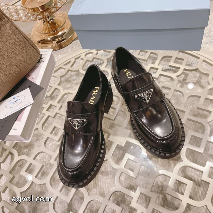 ブーツ偽 ブランド 輝く高級感満点 お買い得品  話題となったPRADA.._0_3