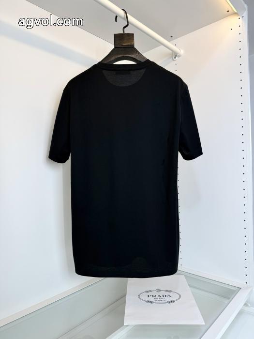 リラックススタイルが実現 季節先取り♪ 男女共用PRADAスーパー コピー 通販シャツ.._0_1