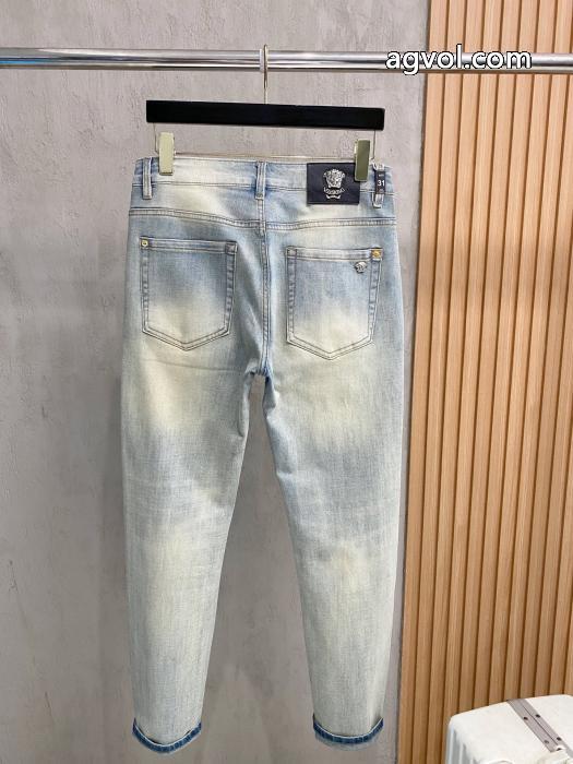 最新作入荷 新作セール 高評価アイテムブランド 偽物 激安 通販ジーンズVERSACE_0_1
