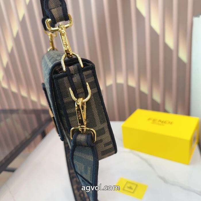 バッグコピー 品 ブランド新作限定おしゃ可愛 人気の高い 海外販売FENDI_0_1