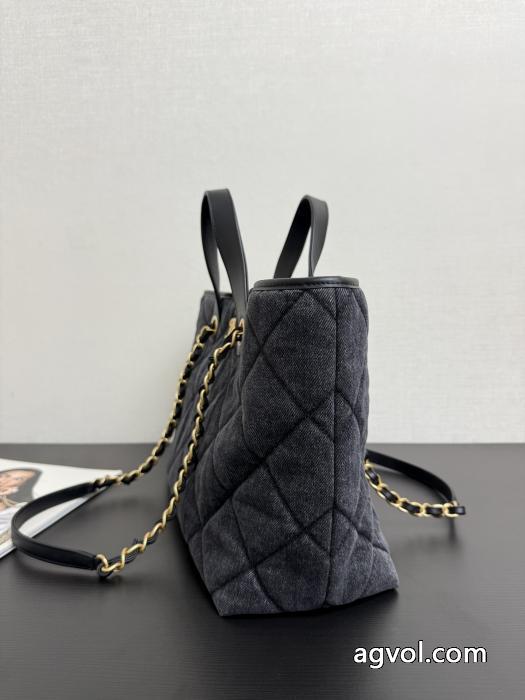 ブランド スーパー コピー 優良店バッグ完売必須☆お早めに 専用携帯ケース 最も注目するCH.._0_1