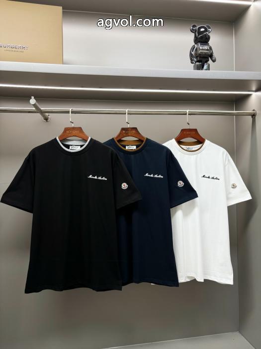 ホリデー限定 ロゴ入り新作  20262026の定番新品ブランド 偽物 激安半袖TシャツMONCLER_0_1