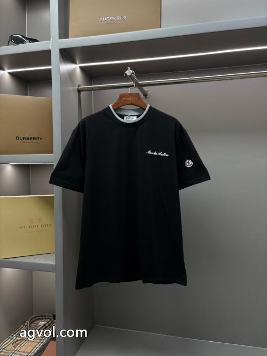 ホリデー限定 ロゴ入り新作  20262026の定番新品ブランド 偽物 激安半袖TシャツMONCLER_0_2