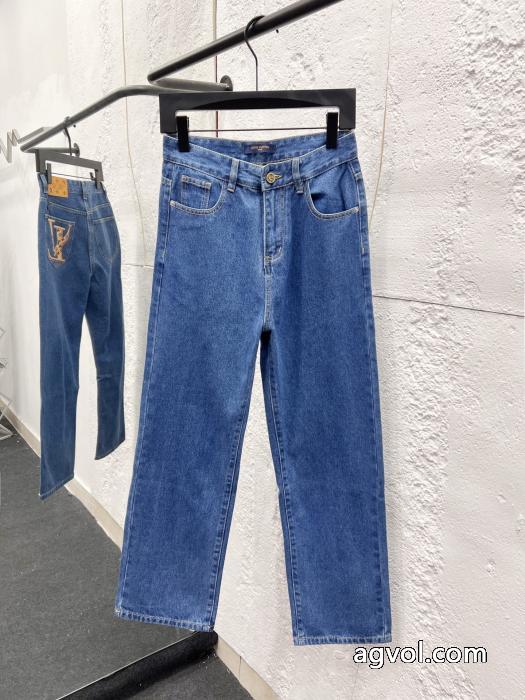 ジーンズLOUIS VUITTONコピー 品 ブランド限定デザイン 落ち着いた感覚 圧倒的人気新着_0_1