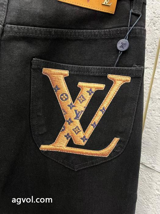 ジーンズLOUIS VUITTONコピー 品 ブランド限定デザイン 落ち着いた感覚 圧倒的人気新着_0_3