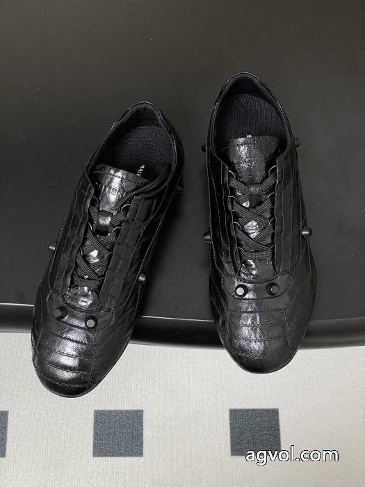 スニーカー数量限定正規品 良好品 長く使える！コピー 品 販売balenciaga_0_3