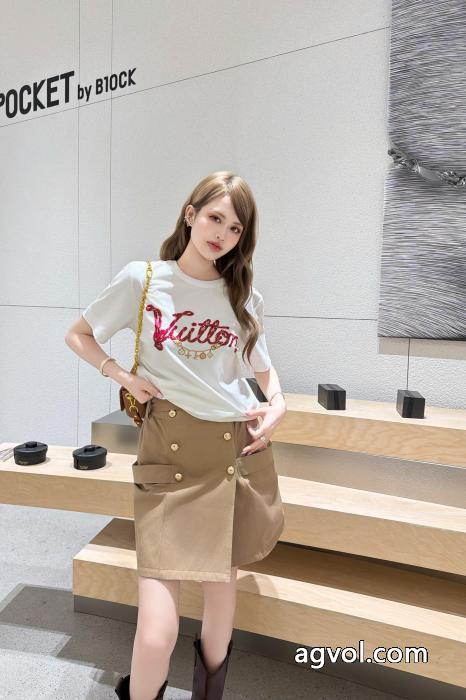 スーパー コピー ブランド 専門店人気専門店 格好いい SS26オシャレLOUIS VUITTON半袖Tシャツ_0_2