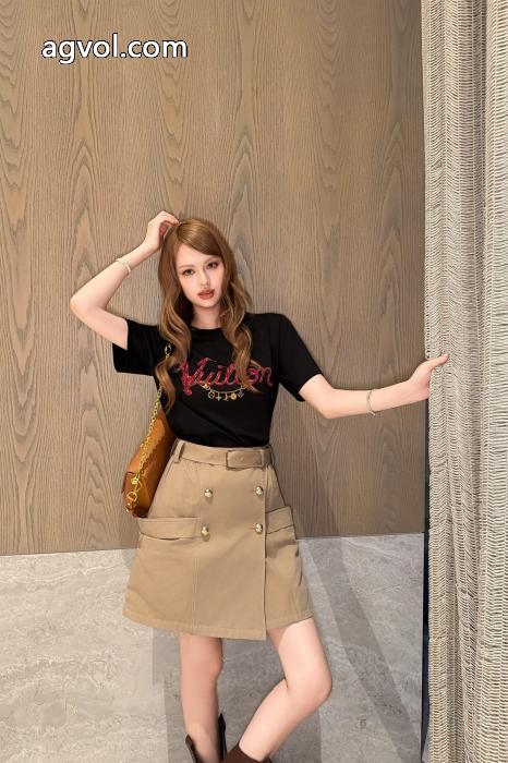 スーパー コピー ブランド 専門店人気専門店 格好いい SS26オシャレLOUIS VUITTON半袖Tシャツ_0_5