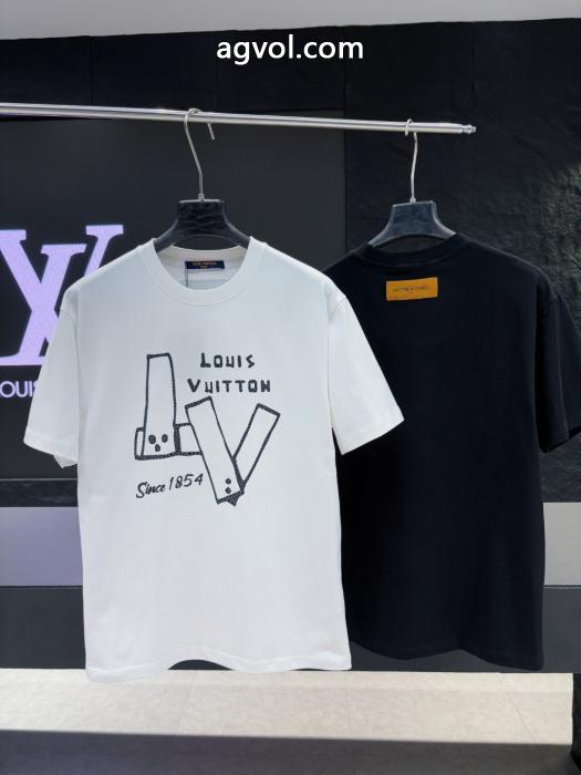 スーパー コピー 品LOUIS VUITTON半袖Tシャツ2026年の夏のマスト 販売記念価格 海外セレブ定番愛用 _0_1
