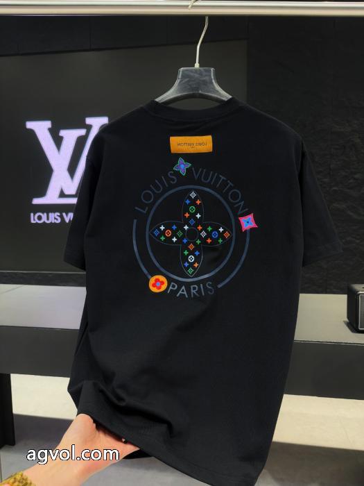コピー 品 ブランド半袖TシャツLOUIS VUITTON2026年SSのトレンド 人気新作登場 使い勝手_1_1