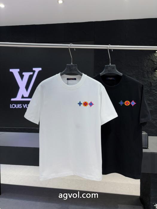 コピー 品 ブランド半袖TシャツLOUIS VUITTON2026年SSのトレンド 人気新作登場 使い勝手_1_4