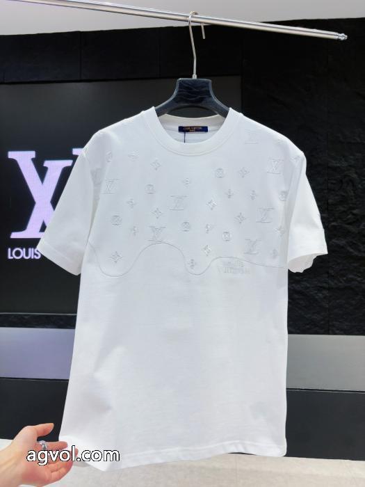 新作限定 主役級アイテム 新作登場半袖TシャツLOUIS VUITTONコピー 品 販売_0_2