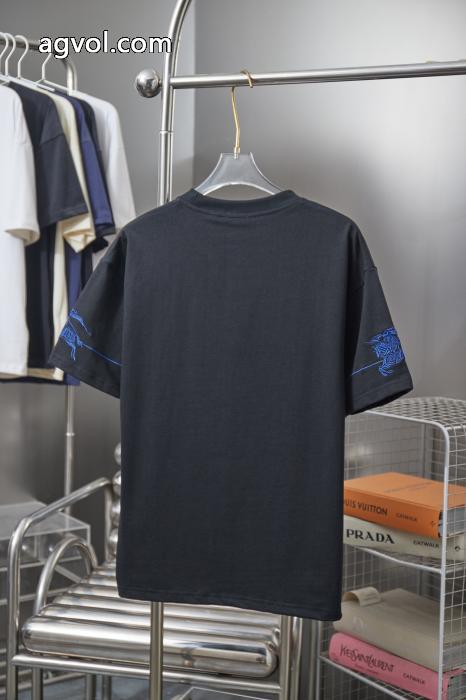 コピー 商品 ブランド半袖TシャツBURBERRY抜け感スゴイ 注目度が高いアイテム 個性的 _0_4