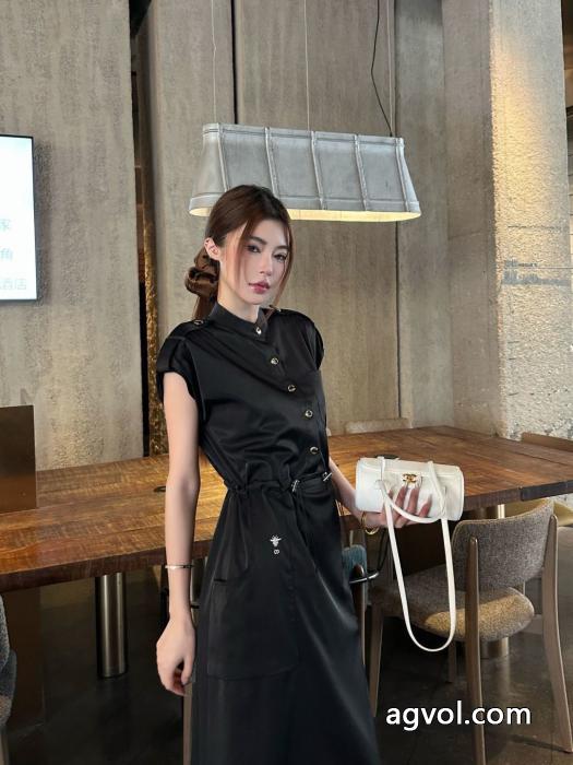 コピー ブランド 優良夏の定番アイテム 最安値 SS26完売必至DIORワンピース_0_2