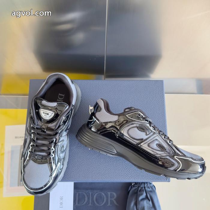 26AW お早目に 大人気再登場  上品な落ち感あるブランド 通販 激安ブランド コピーCHスニーカー.._0_2