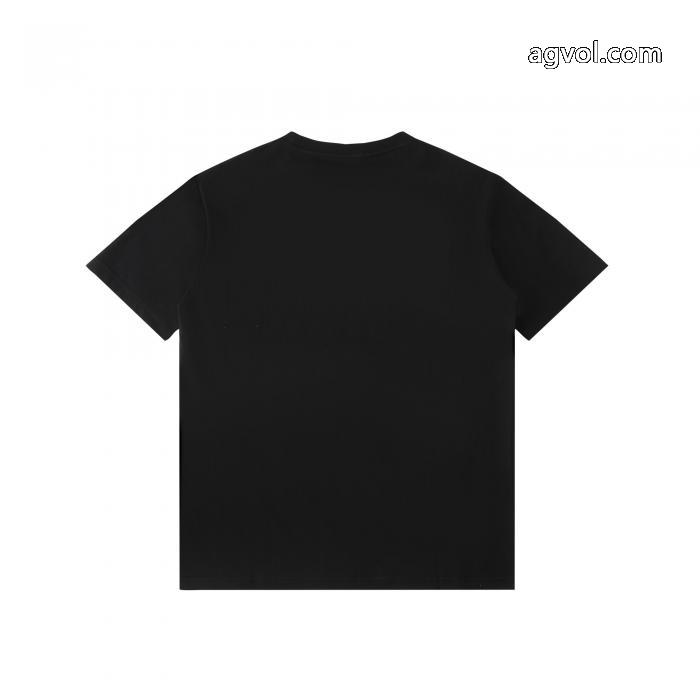 半袖Tシャツ発売極限状態！ 肌触り最高 絶対欲しいSUPREMEブランド コピー 通販_0_4