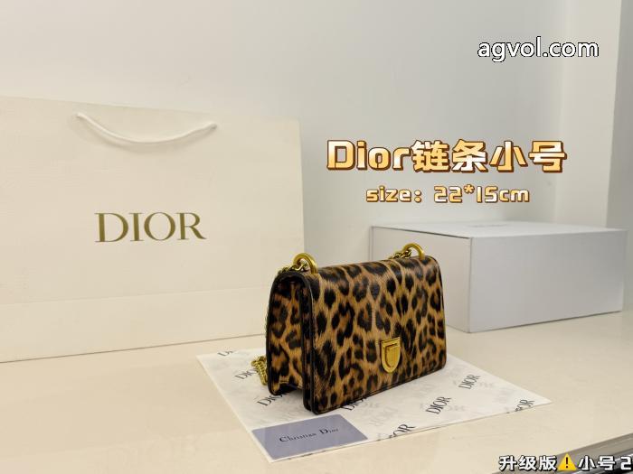 ブランド 品 激安 通販着まわしアクセント 半額セール 超激安価格バッグDIOR_0_3