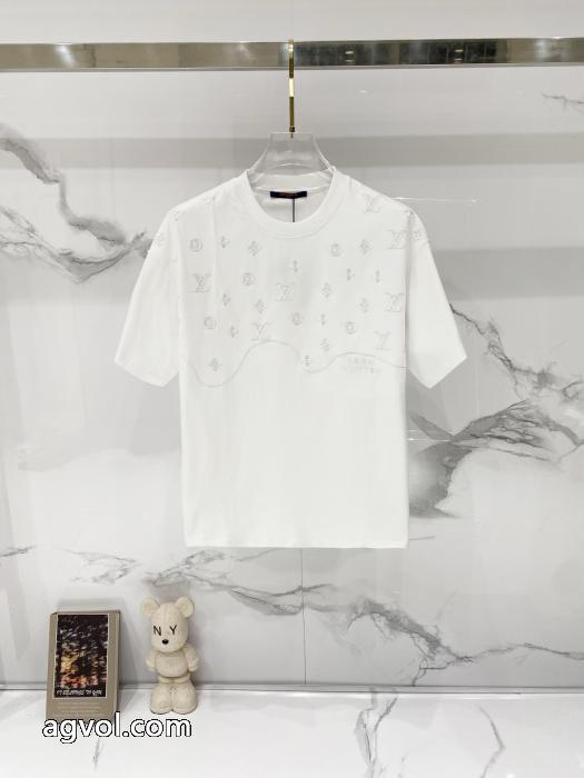 絶対に買える! 輝く高級感満点 使い勝手も良好半袖Tシャツ偽 ブランド 販売LOUIS VUITTON_0_0