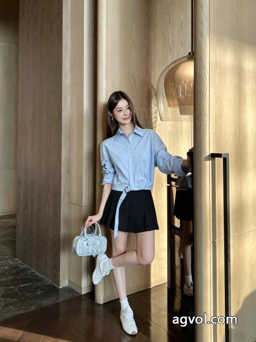 MIUMIU長袖シャツ2026大人気 シックでお洒落な 売切続出偽物 ブランド 販売_0_4