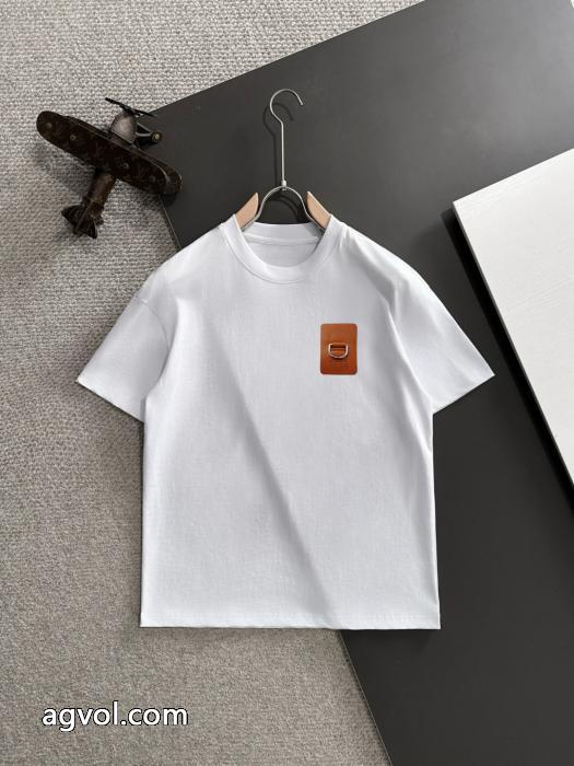 独特な 存在感は抜群 セールでお勧め半袖Tシャツブランド スニーカー 激安LOEWE_0_1
