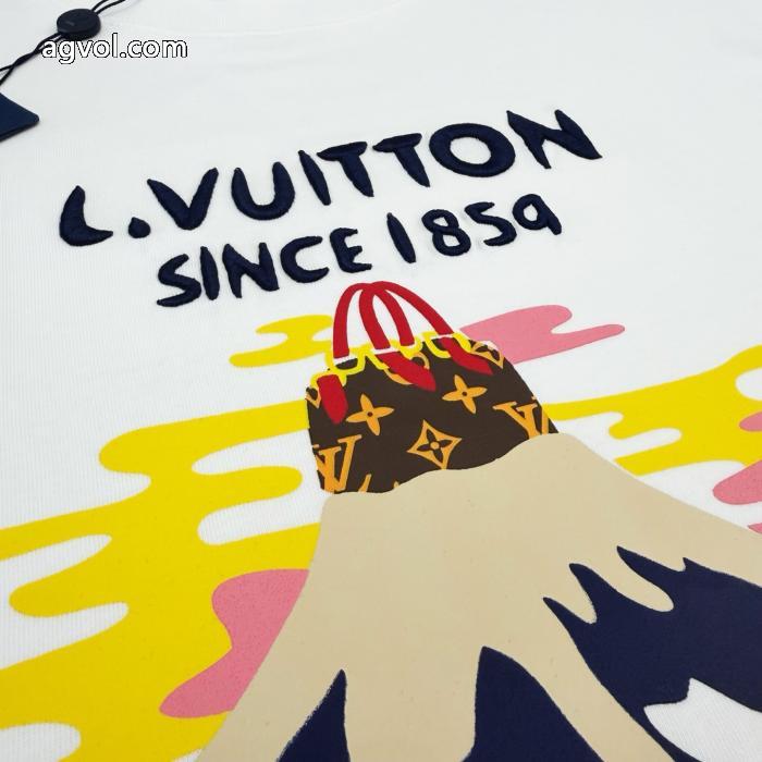 大人気ブランド シックでお洒落な 期間限定大人気商品LOUIS VUITTON半袖Tシャツスーパー ブランド コピー_0_0